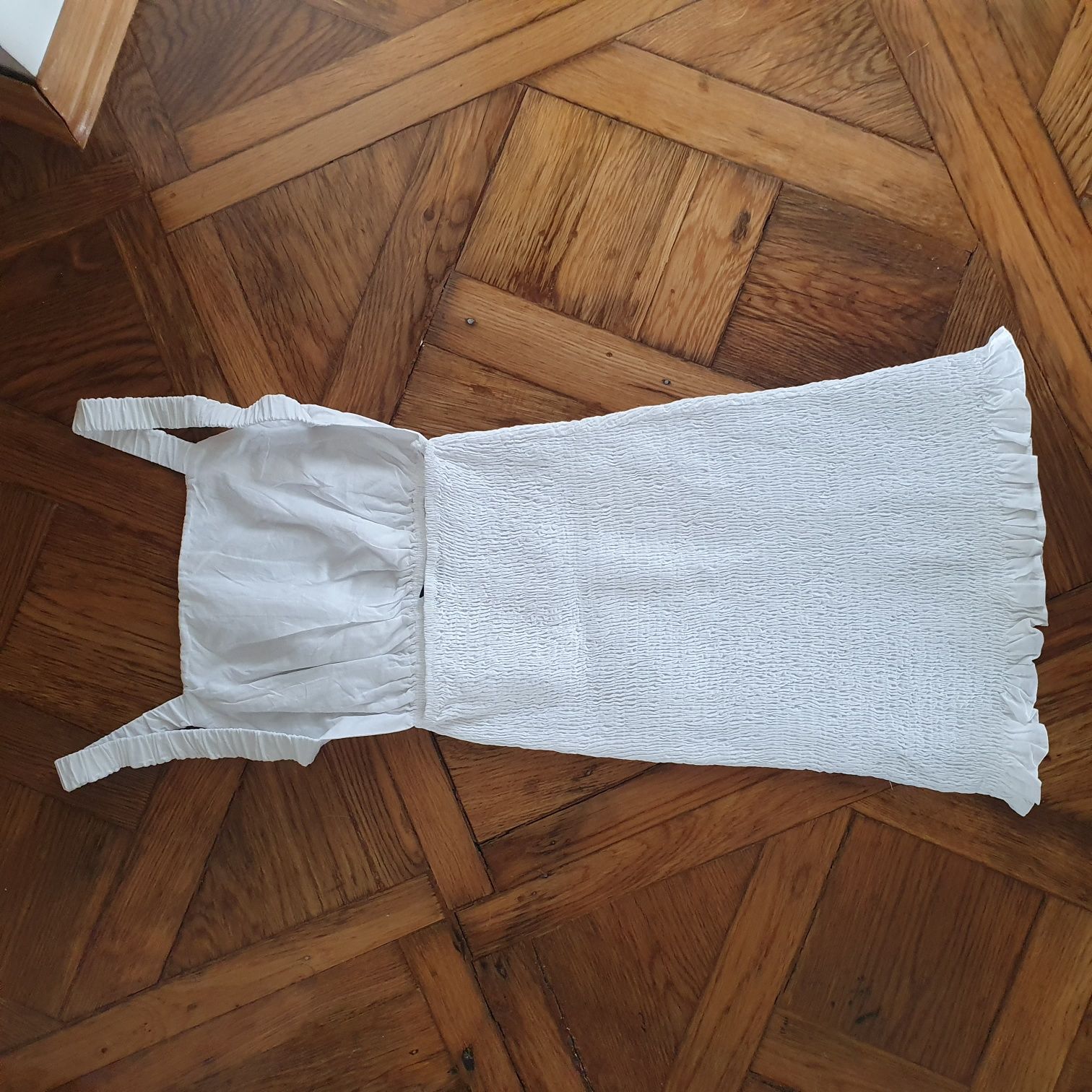 Nowa sukienka Bershka XS S