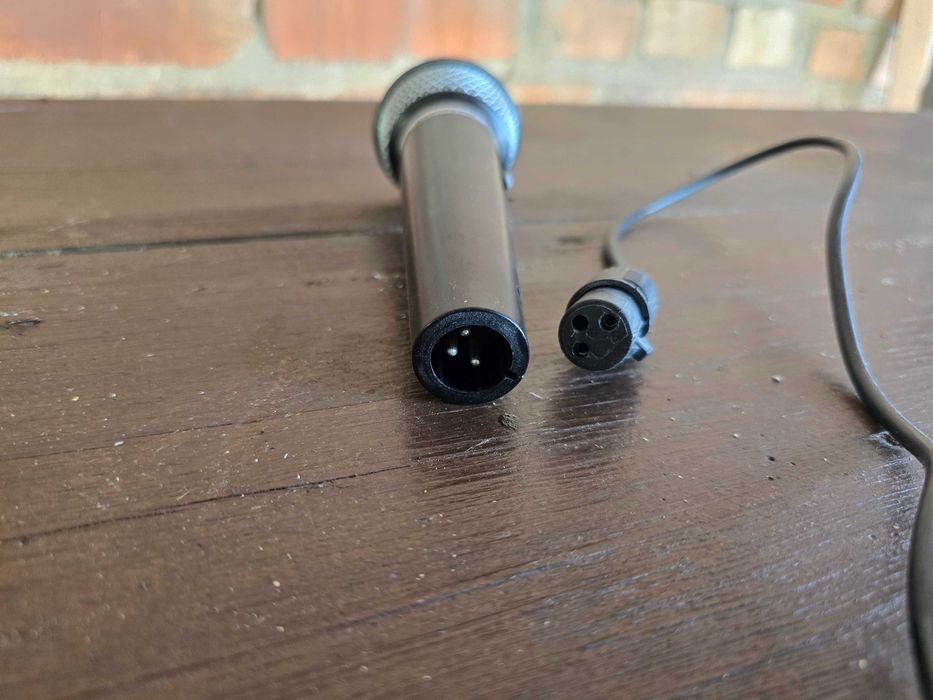 Мікрофон дротовий SHURE з кабелем