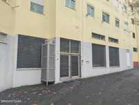 Escritório com 143 m2 em Caxias