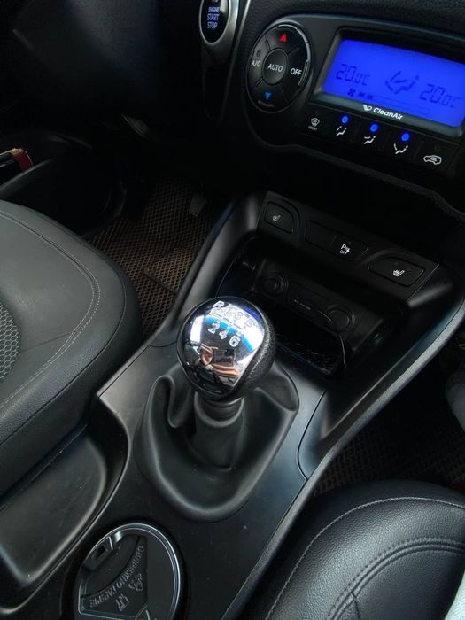 Продам Hyundai IX35 1.7 дизель 2011 р.