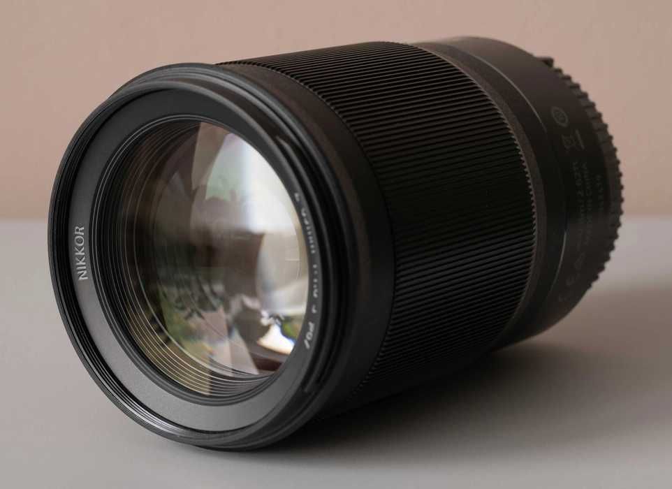 Obiektyw Nikkor Z  85mm 1.8S -- STAN PERFEKCYJNY - jak nowy