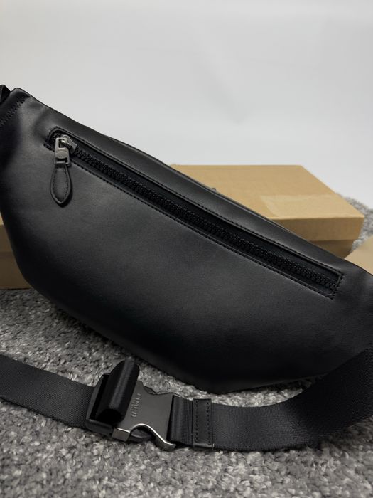 Сумка coach коуч guess через плече бананка барсетка