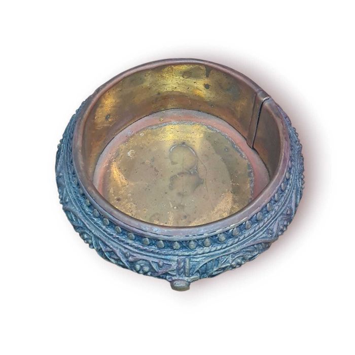 Taça Decorativa Indiana em Bronze – Two’s Company