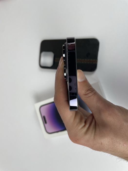iPhone 14 pro 256gb deep purple + чехол Pitaka