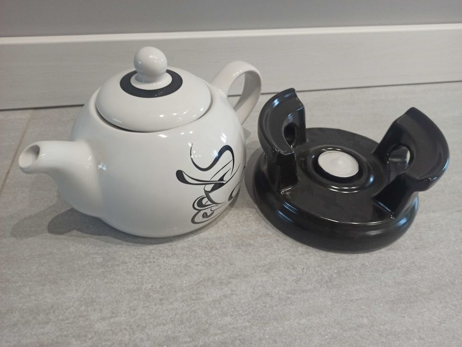 Dzbanek do kawy i herbaty z porcelanowy z podgrzewczem