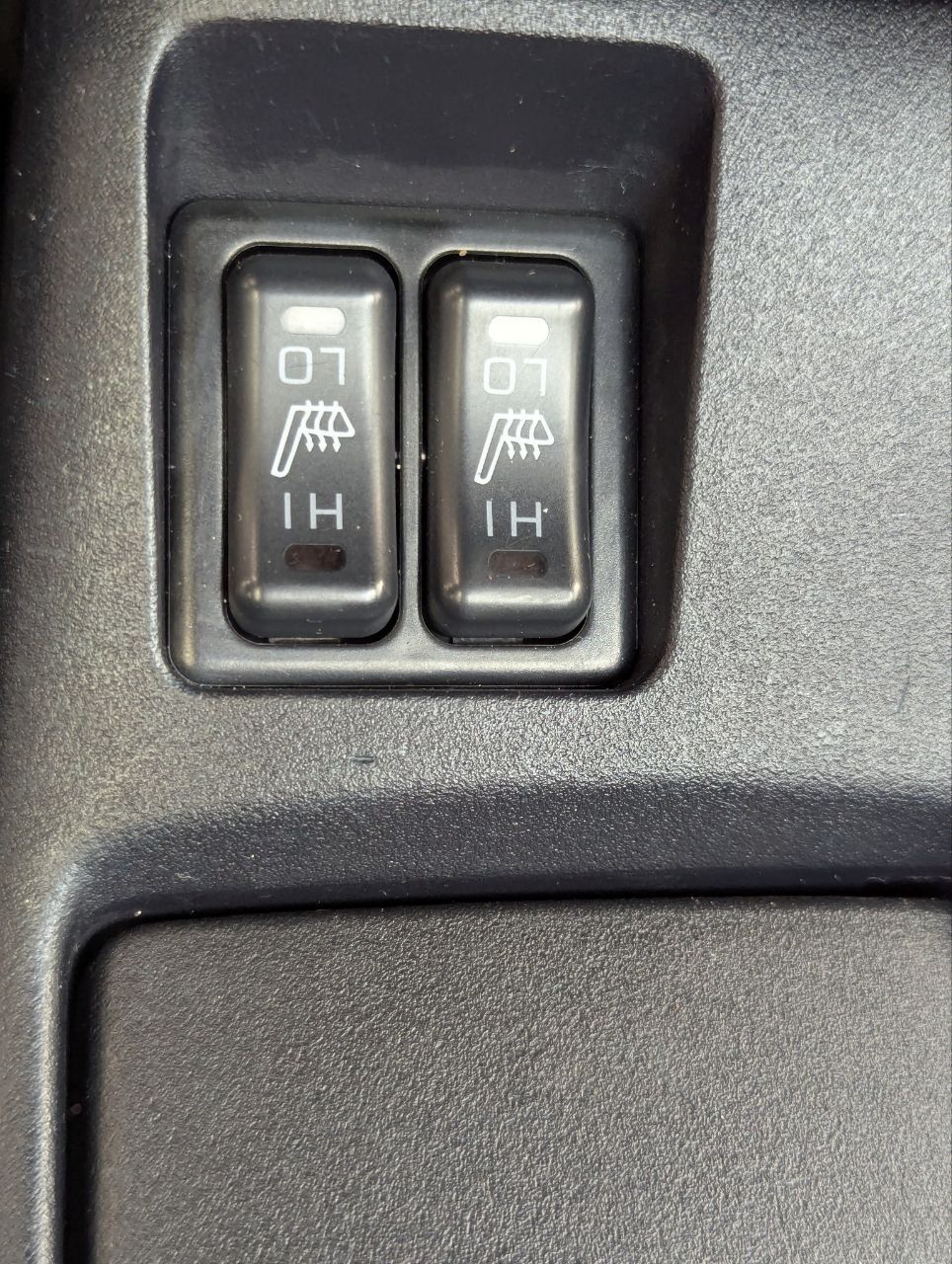 Mitsubishi lancer хетчбек 1.8 АКП газ.