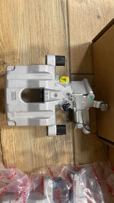 супорт зад Opel Vectra C SIGNUM VECTRA C универсал SAAB 9-3