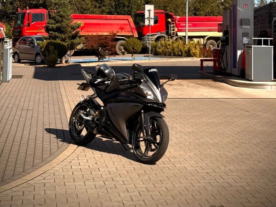 Yamaha YZF Yamaha yzf-R125