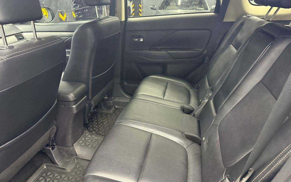 Mitsubishi Outlander 2013