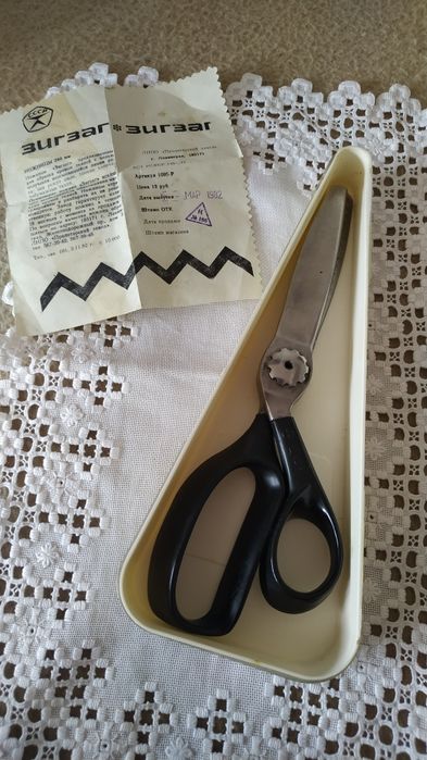 Nożyce krawieckie z ząbkami 240 mm