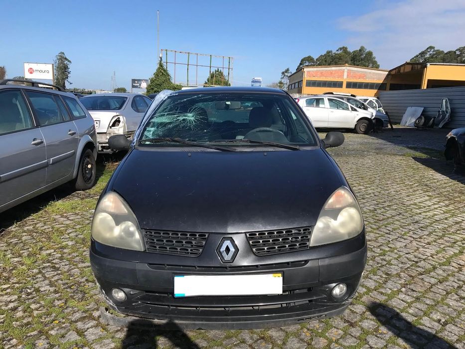 Renault Clio II 1.5 DCi Van 2002 - Para Peças