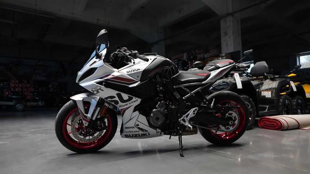 Suzuki GSX Suzuki GSX 8R 2025 Salon Tarnów Raty "0"