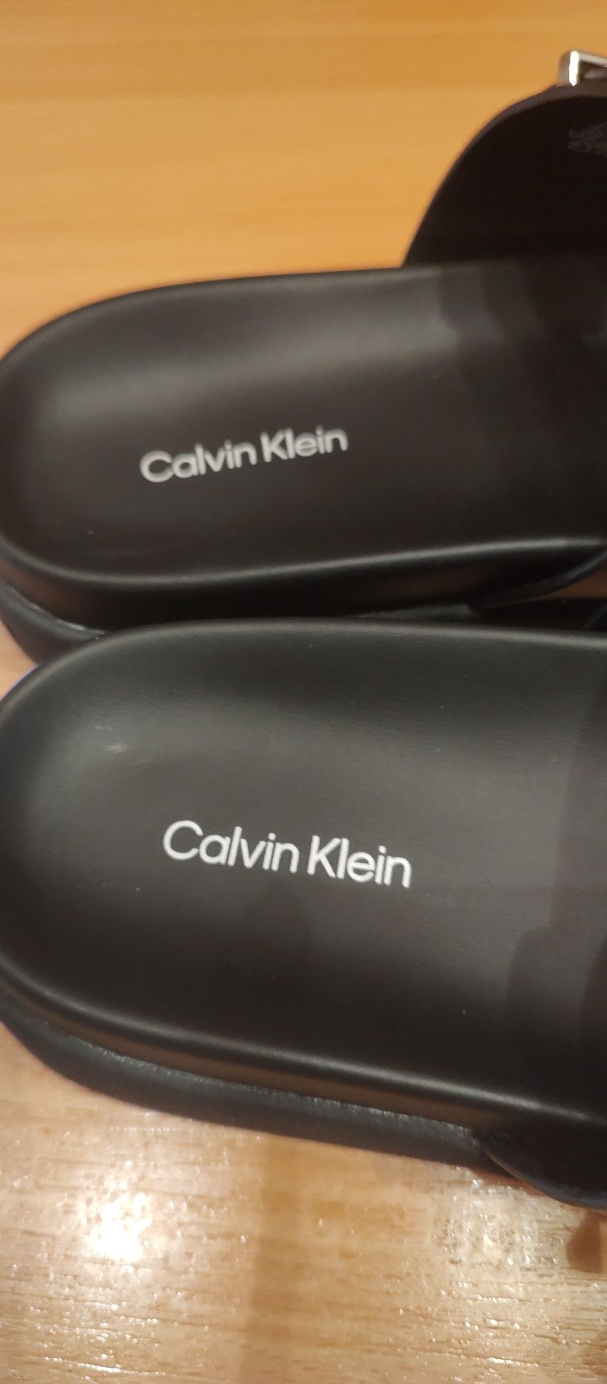 NOWE. Orginalne klapki skórzane, damskie Calvin Klein. R. 40