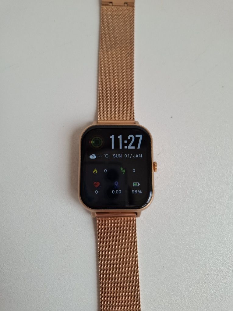 Smartwatch U.S. Polo Assn złoty na bransolecie