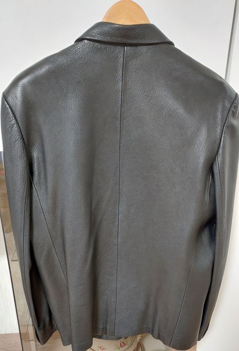 Продам кожаную куртку-пиджак