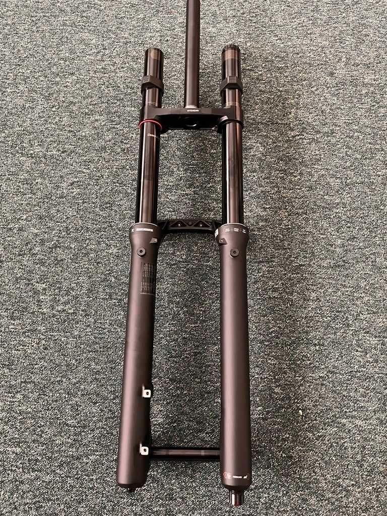 Amortyzator  ROCK SHOX BOXXER base rush RC 27.5" / 200MM