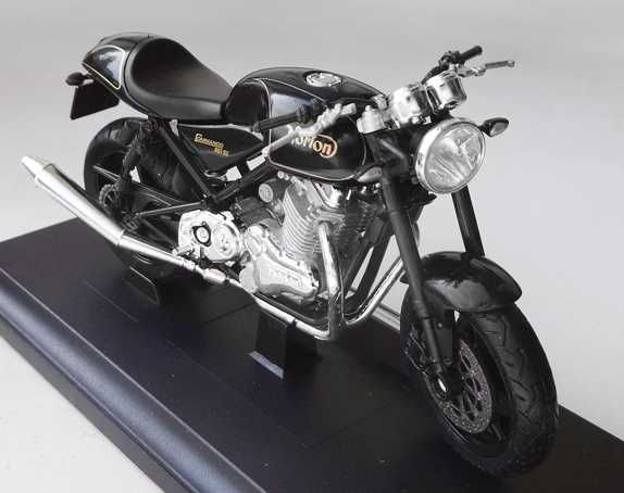 Модель мотоцикла Norton Commando 961 SE 1:18