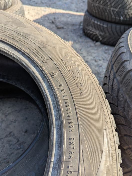 215/60R16 Nokian WR d4 зима