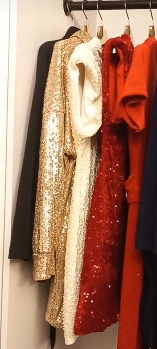 Sukienka kremowa cekinowa