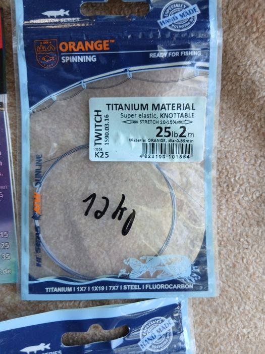 4 paczki linek tytanowych do robienia przyponów.