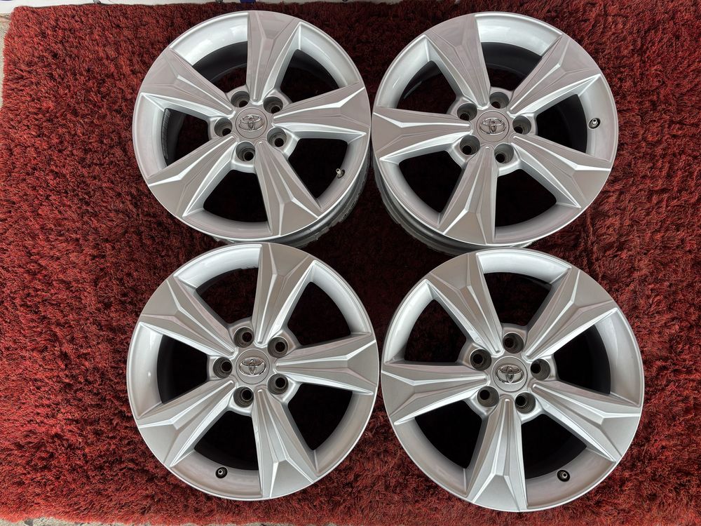 Original Toyota Avensis Camry Corolla Rav4 R17 5x114,3