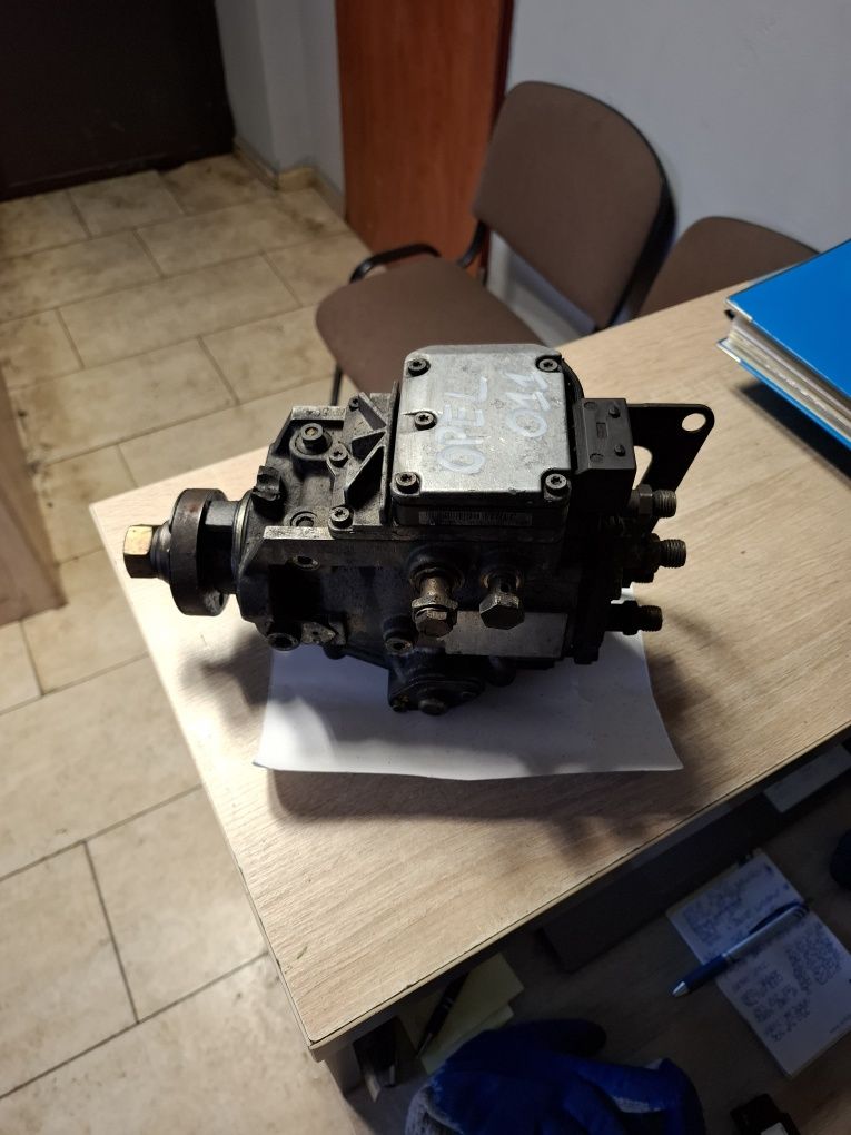 Opel Astra Zafira Vectra 2,0 DTI Pompa Wtryskowa 011