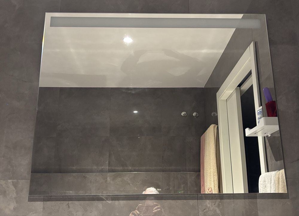 Espelho Roca rectangular led, sem marcas de uso, como novo