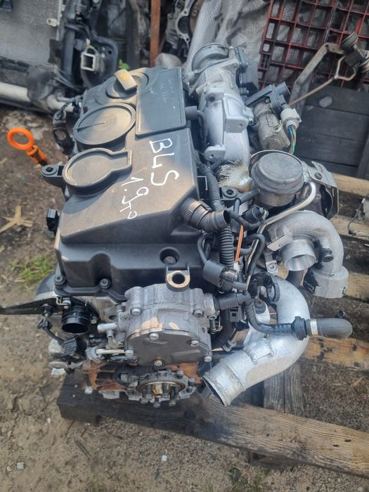 Двигун audi a4 VW  Caddy Passat B6 1.9 TDI BLS BKC  volkswagen мотор д