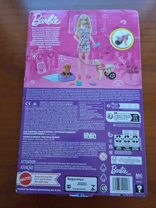 Boneca Barbie com cachorrinhos NOVA