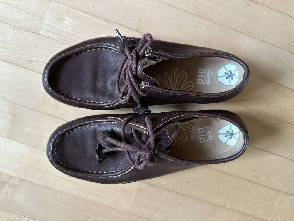 Мокасини Clarks шкіряні жіночі взуття