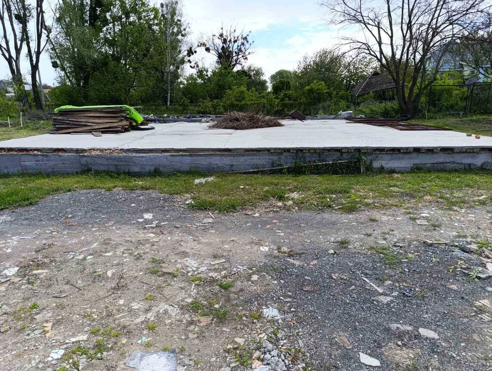 Тарасівка 7 соток з фундаментом 10*10 та підведеними комунікаціями.