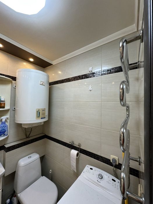 Продам 2кв Виставка  5/9,50м 54000₴ Без АгенскихТерміново