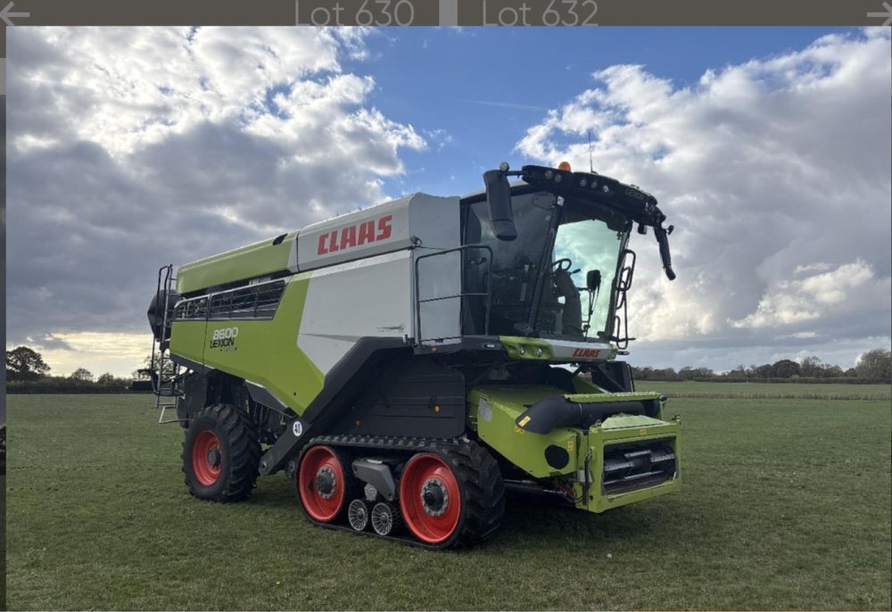 Зернозбиральний комбайн CLAAS LEXION 8600