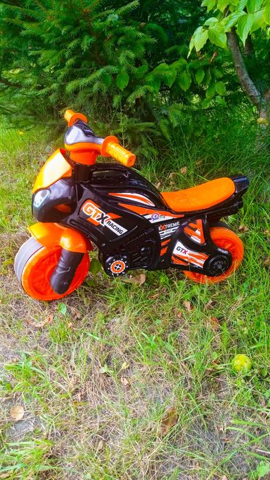 Продам дитячий мотоцикл каталка