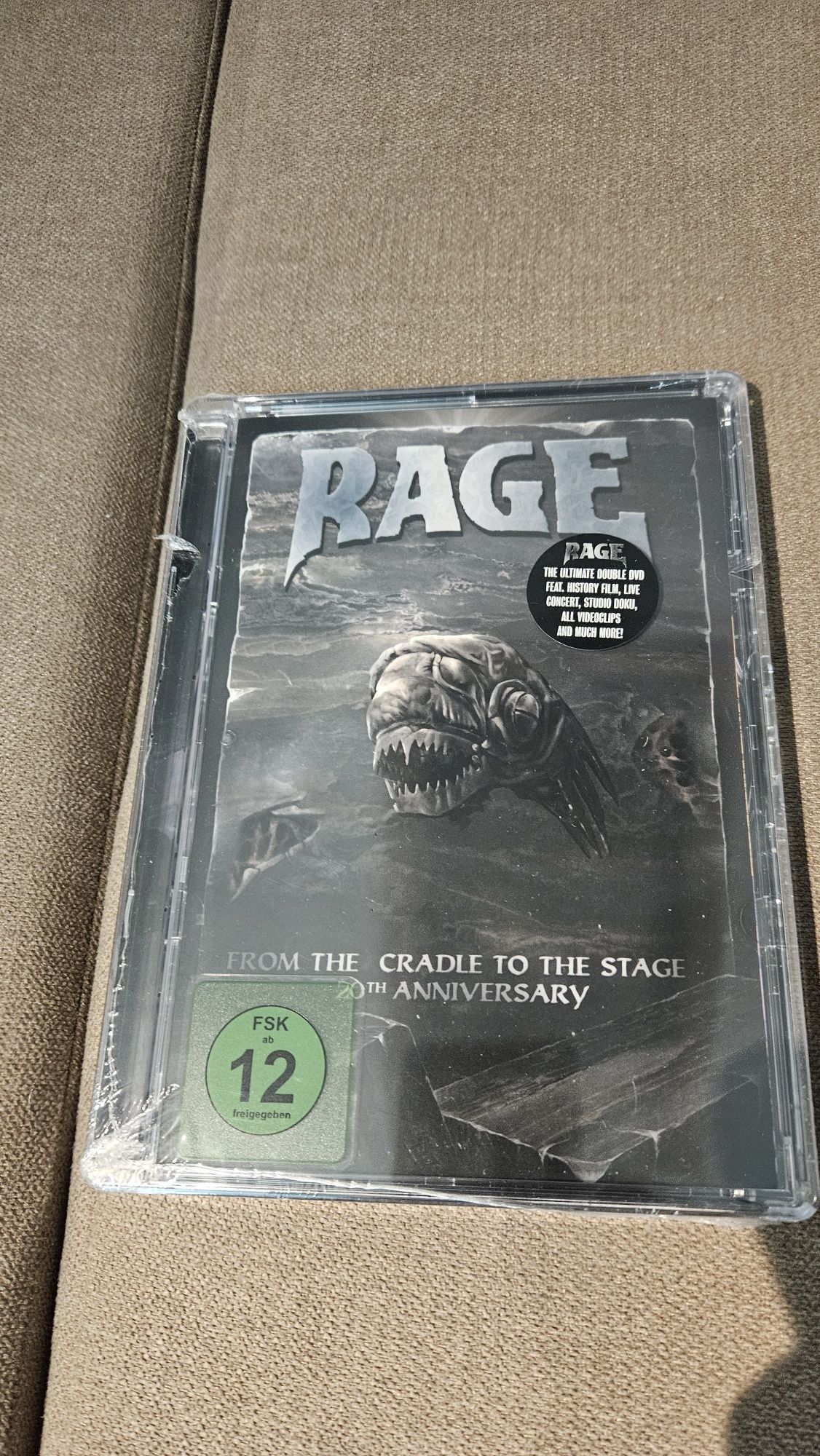 Dvd rage - from the cradle to the stage selado