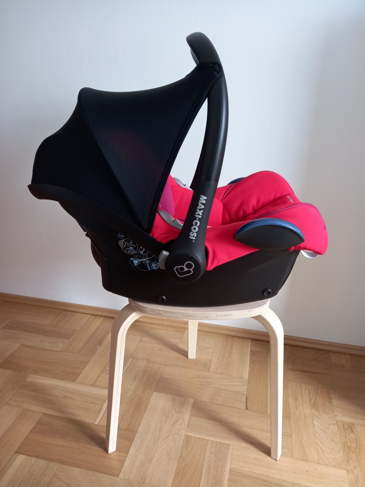 Maxi-cosi CabrioFix Red 0-13kg, czerwony