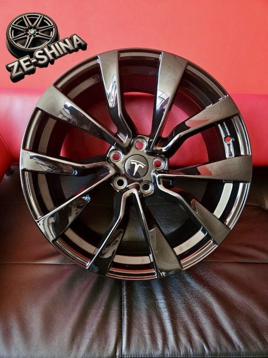 Диски R19 5x114.3 Tesla 3 GLOSS BLACK — нові 2025 року