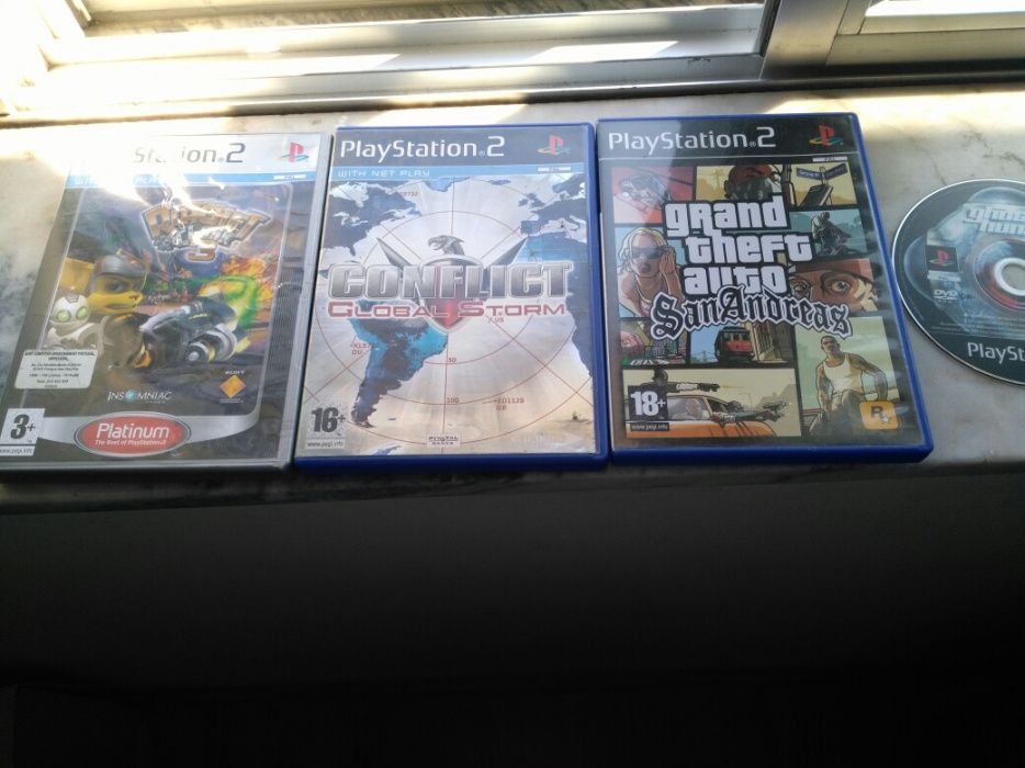 Quatro Jogos PlayStation