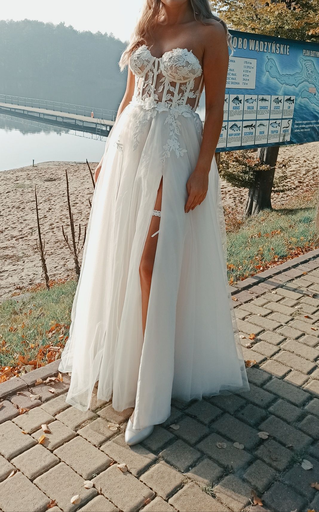 Suknia ślubna kolor ivory