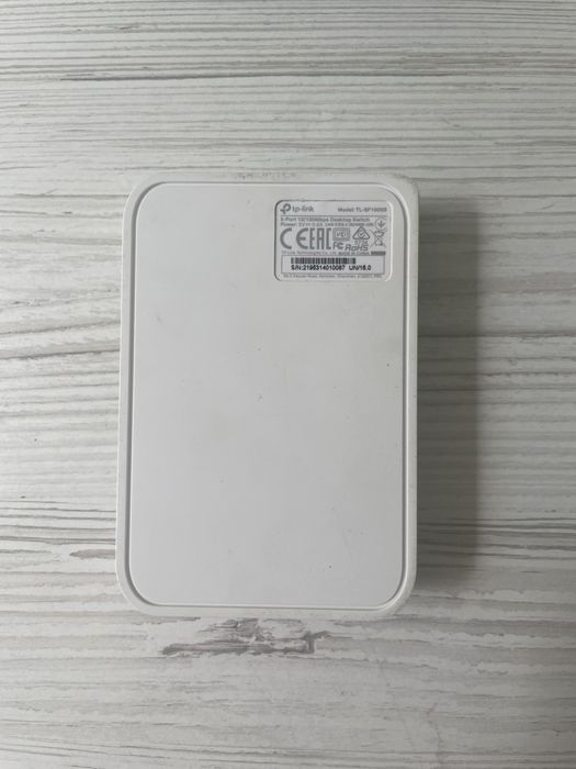 Настільний комутатор світч 5 портів TP Link