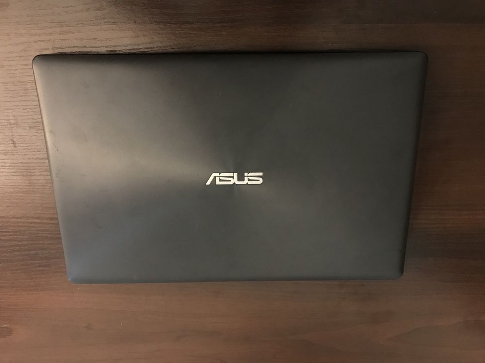 Ноутбук Asus x550c