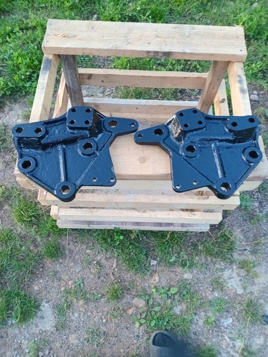 Кронштейни навіски для трактора Т-25.