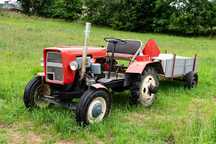 Traktor SAM silnik Andoria