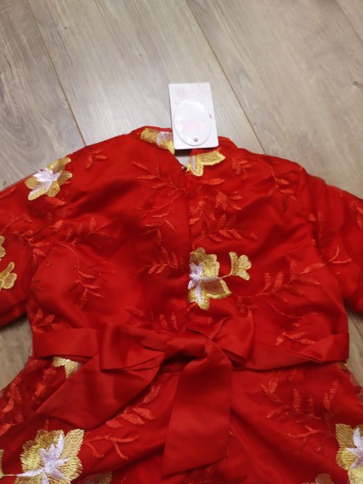 Sukienka dla dziewczynki w stylu orientalnym przebranie 120 z metką