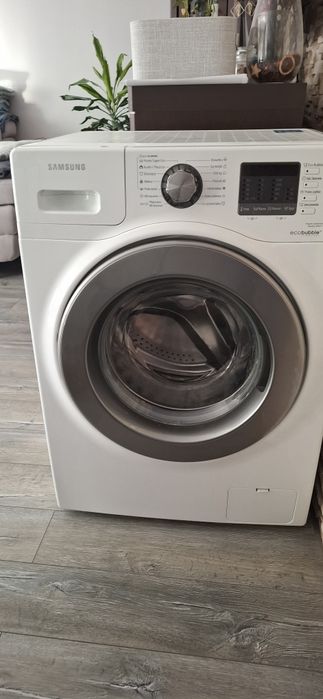 Pralka Samsung  Ecobubble 8.0 kg WF1802WFVS