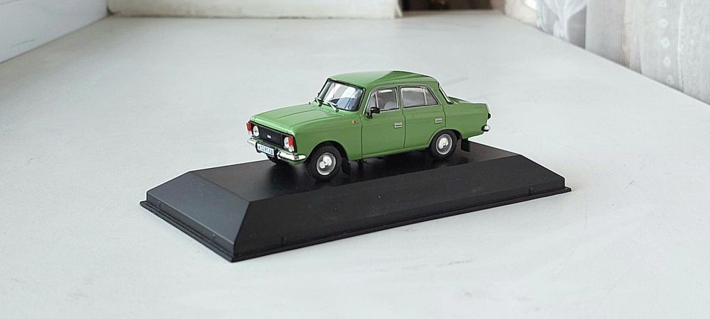 Модели москвичей1:43,ручная работа