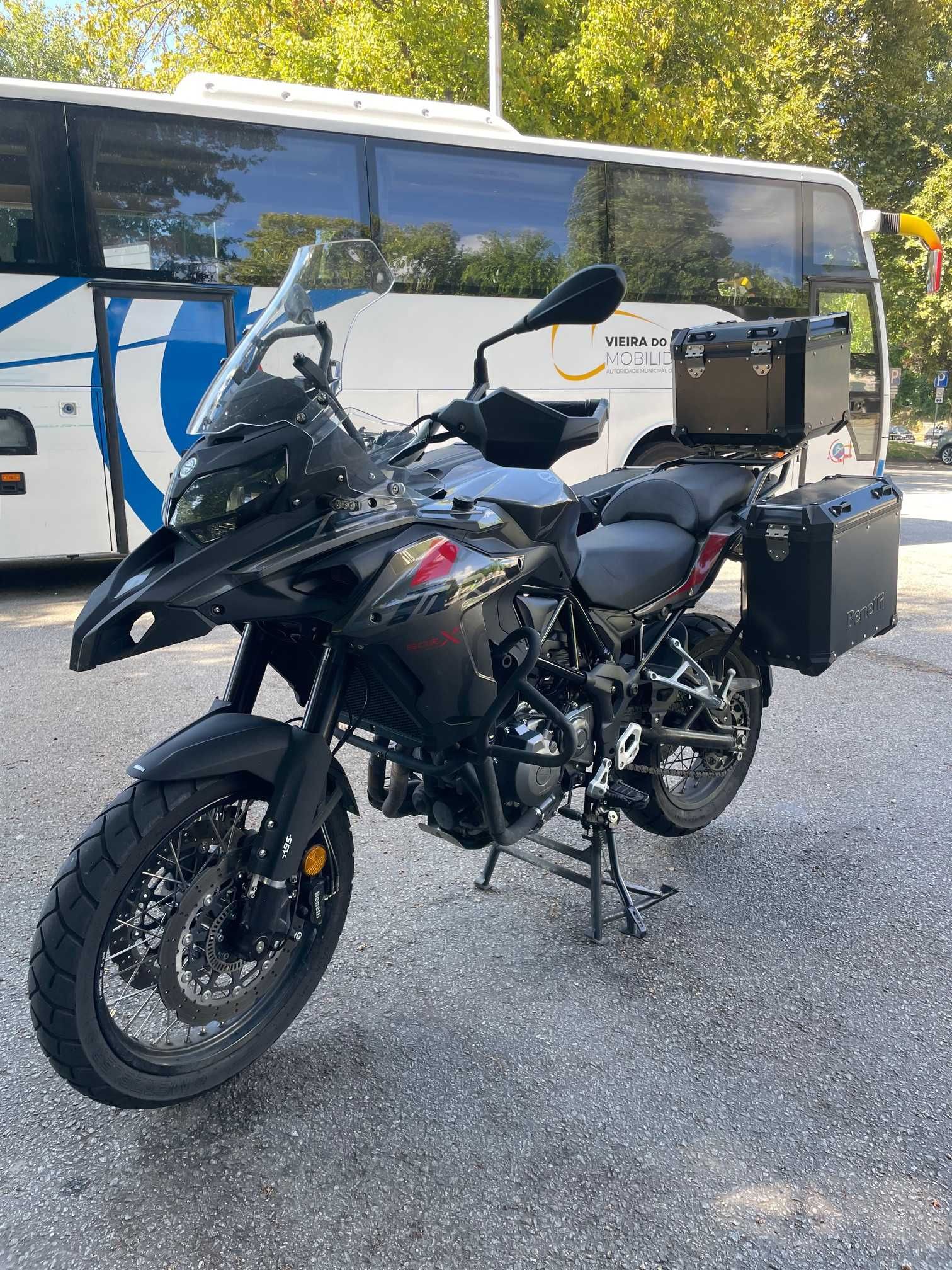 Benelli TRK502x (como nova)