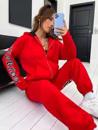 Dres Komplet Czerwony Z Napisami Bluza Z Kapturem + Spodnie Shein Xs