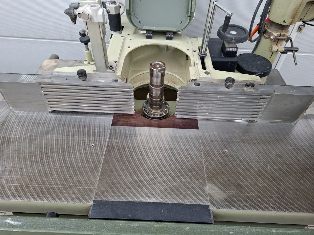 Frezarka SCM T 130