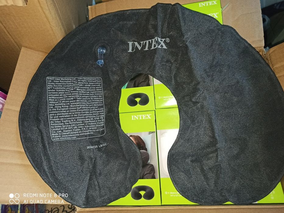 Надувна подушка на шию Інтекс Intex для подорожі басейн 51 літр 136